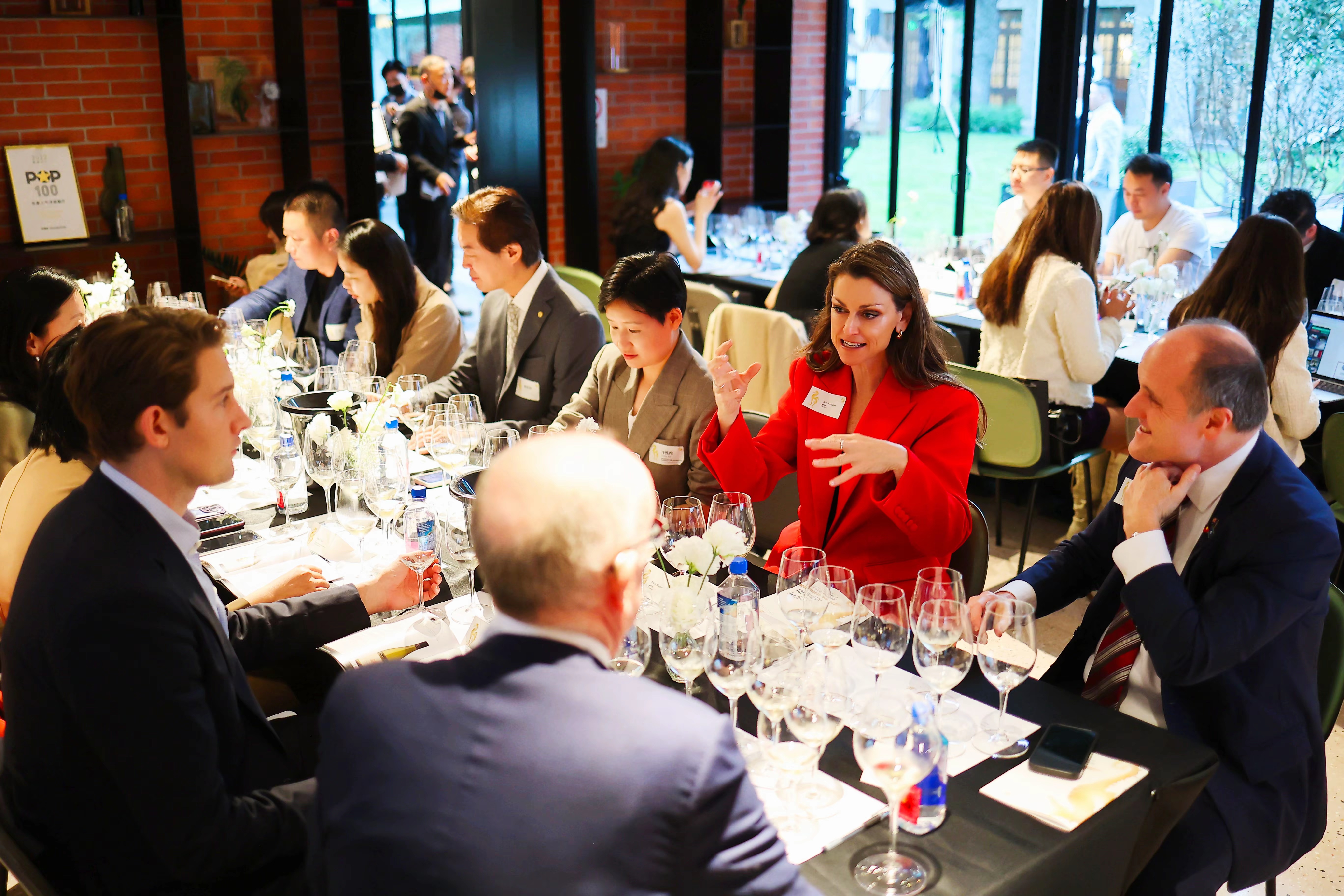 Wakefield guests in conversation during the gala dinner